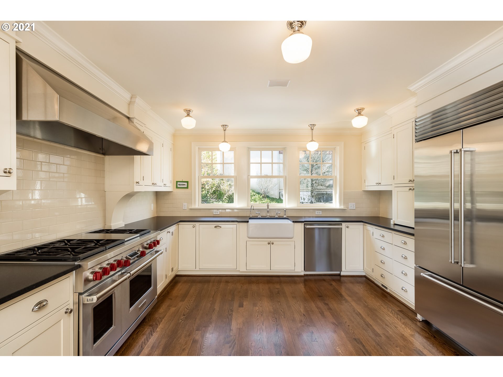 2863 Northwest Cumberland Road Portland, OR 97210 - Photo 14 of 32 Gallery Image 14