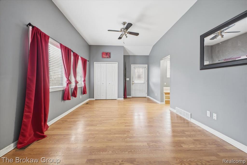 4340 North Webster Road Flushing, MI 48433 - Photo 12 of 47