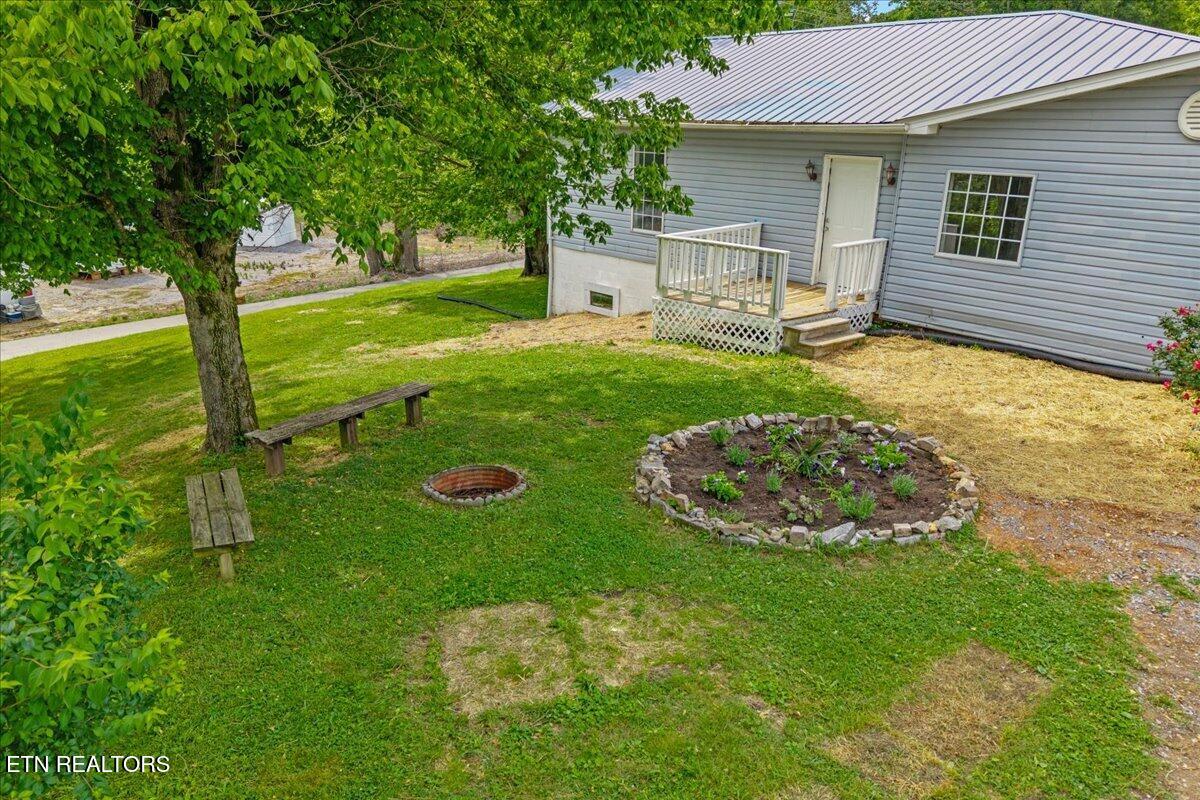 142 North Point Road Sweetwater, TN 37874 - Photo 2 of 34 29-142 North Point-41