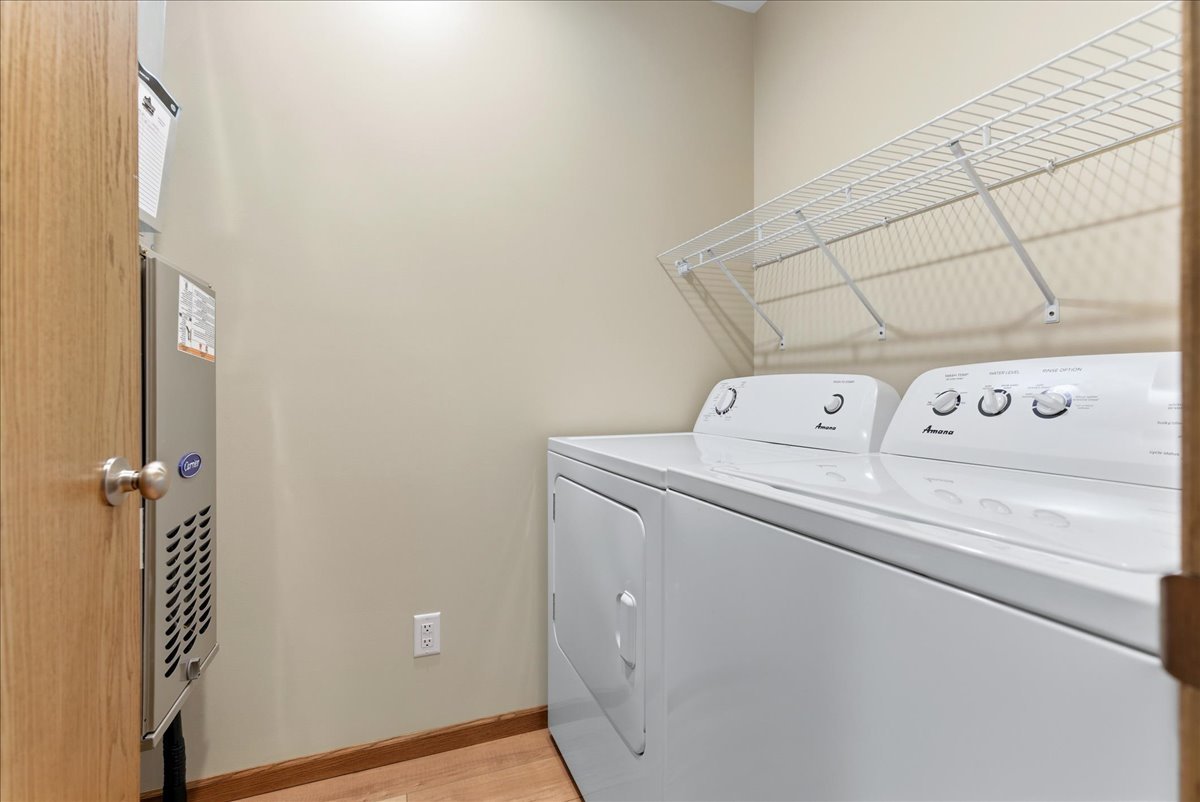 313 East Martin Street Forrest, IL 61741 - Photo 20 of 50 a utility room with dryer and washer
