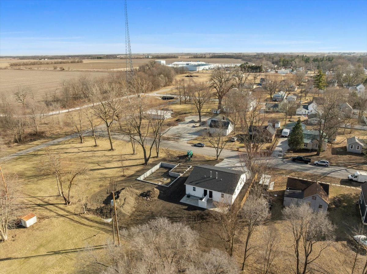 313 East Martin Street Forrest, IL 61741 - Photo 49 of 50 a view of a city