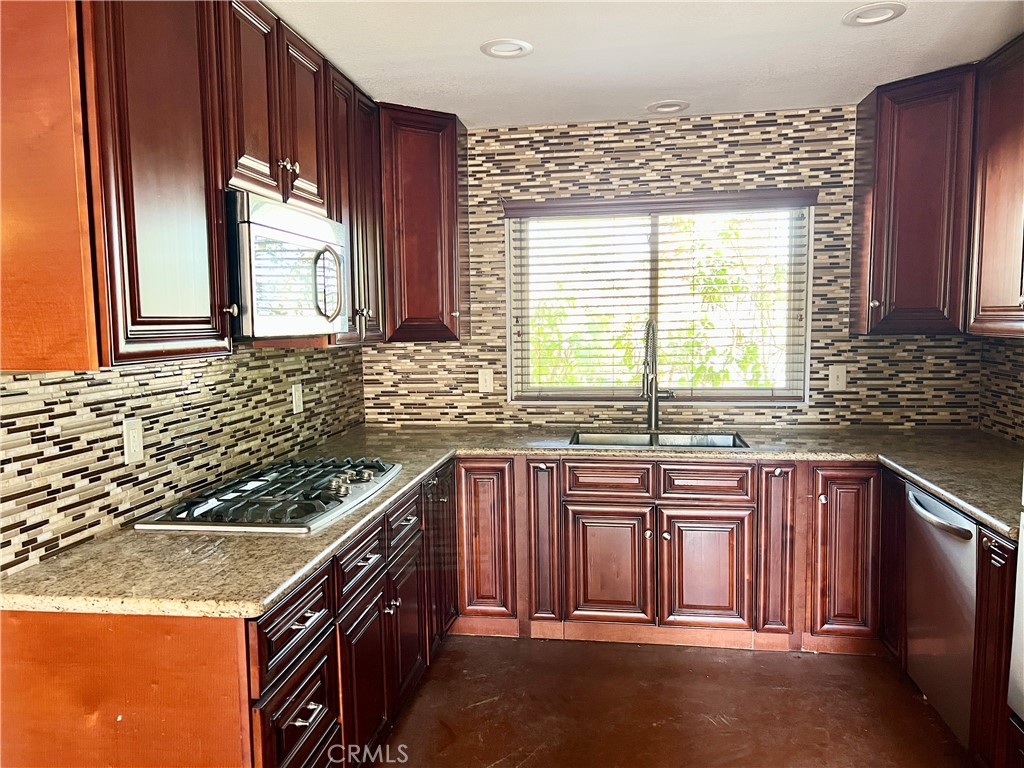 23941 Lemon Avenue Perris, CA 92570 - Photo 11 of 30