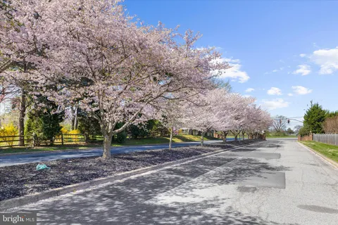 $527,000 | 427 Brookfield Drive, Centreville, MD 21617