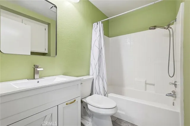 $695,000 | 406 Via Colinas, Thousand Oaks, CA 91362