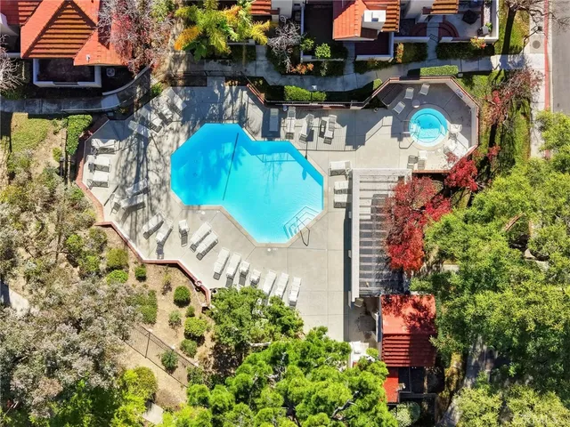 $695,000 | 406 Via Colinas, Thousand Oaks, CA 91362