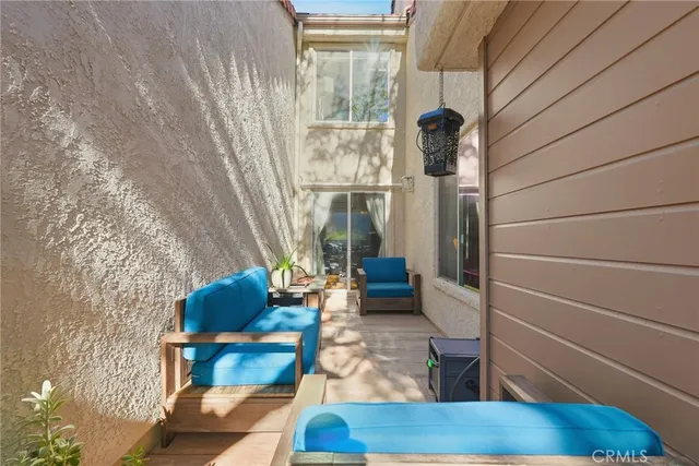 $695,000 | 406 Via Colinas, Thousand Oaks, CA 91362