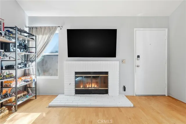 $695,000 | 406 Via Colinas, Thousand Oaks, CA 91362