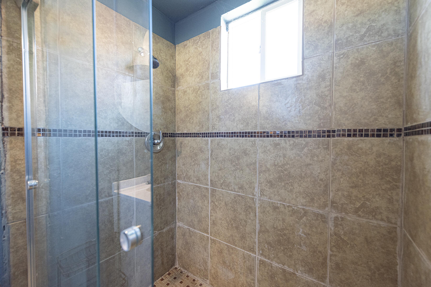 547 South Elm Road Earlimart, CA 93219 - Photo 28 of 32 36