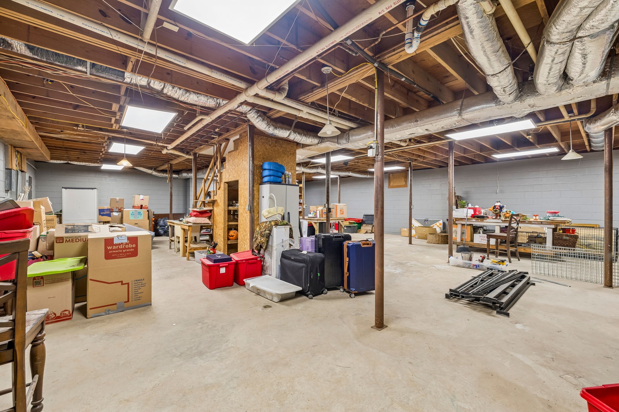 901 Town Branch Road Charlotte, TN 37036 - Photo 29 of 66 a view of storage and utility room