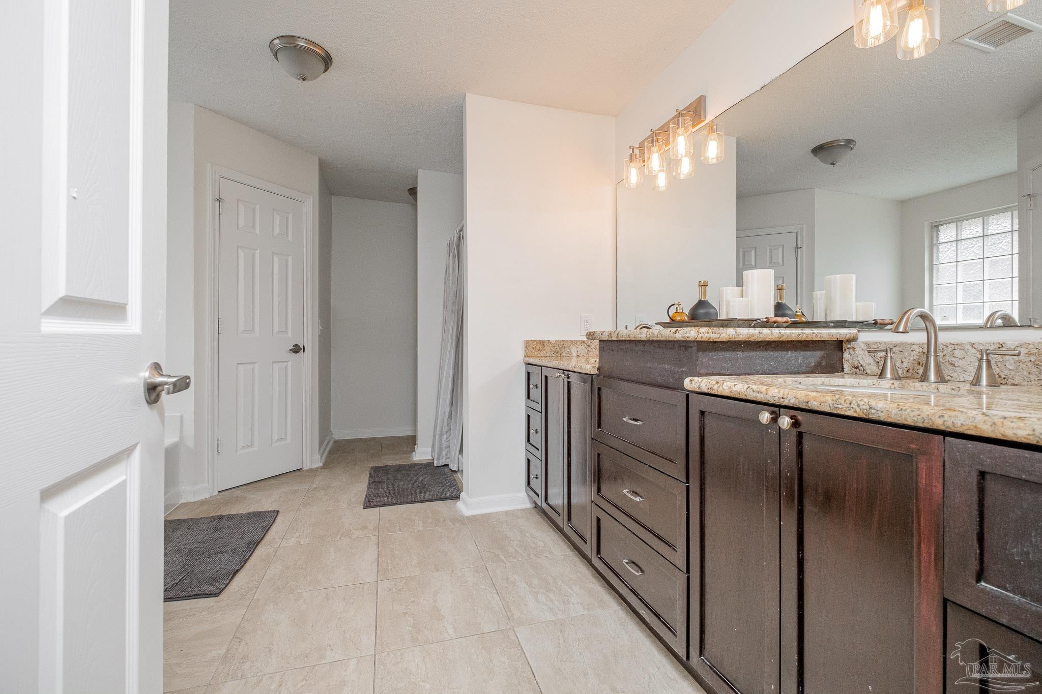 6956 Raburn Road Pensacola, FL 32526 - Photo 35 of 41 Gallery Image 35