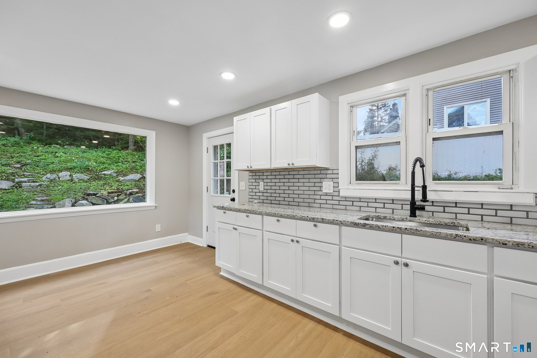 34 Springdale Avenue Waterbury, CT 06708 - Photo 4 of 22 Gallery Image 4