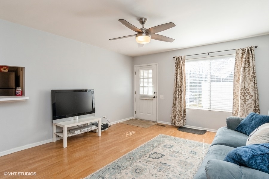 1508 Normantown Road, Unit 386 Naperville, IL 60564 - Photo 2 of 10