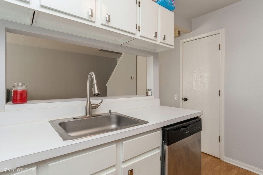 1508 Normantown Road, Unit 386 Naperville, IL 60564 - Photo 5 of 10