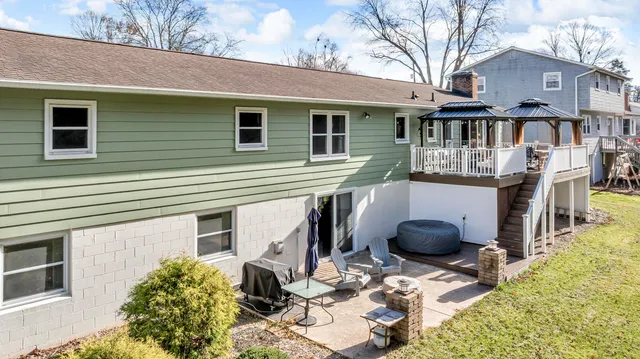 $324,900 | 1956 Trinity Lane, Jackson, MI 49201