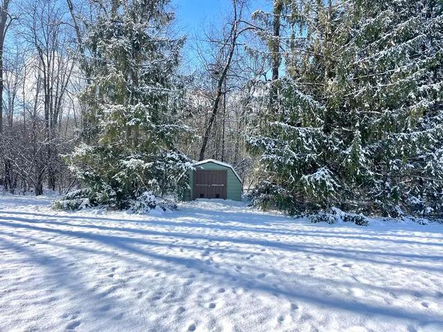 $324,900 | 1956 Trinity Lane, Jackson, MI 49201