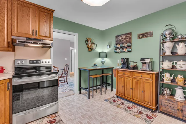 $324,900 | 1956 Trinity Lane, Jackson, MI 49201