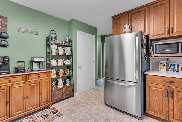 $324,900 | 1956 Trinity Lane, Jackson, MI 49201