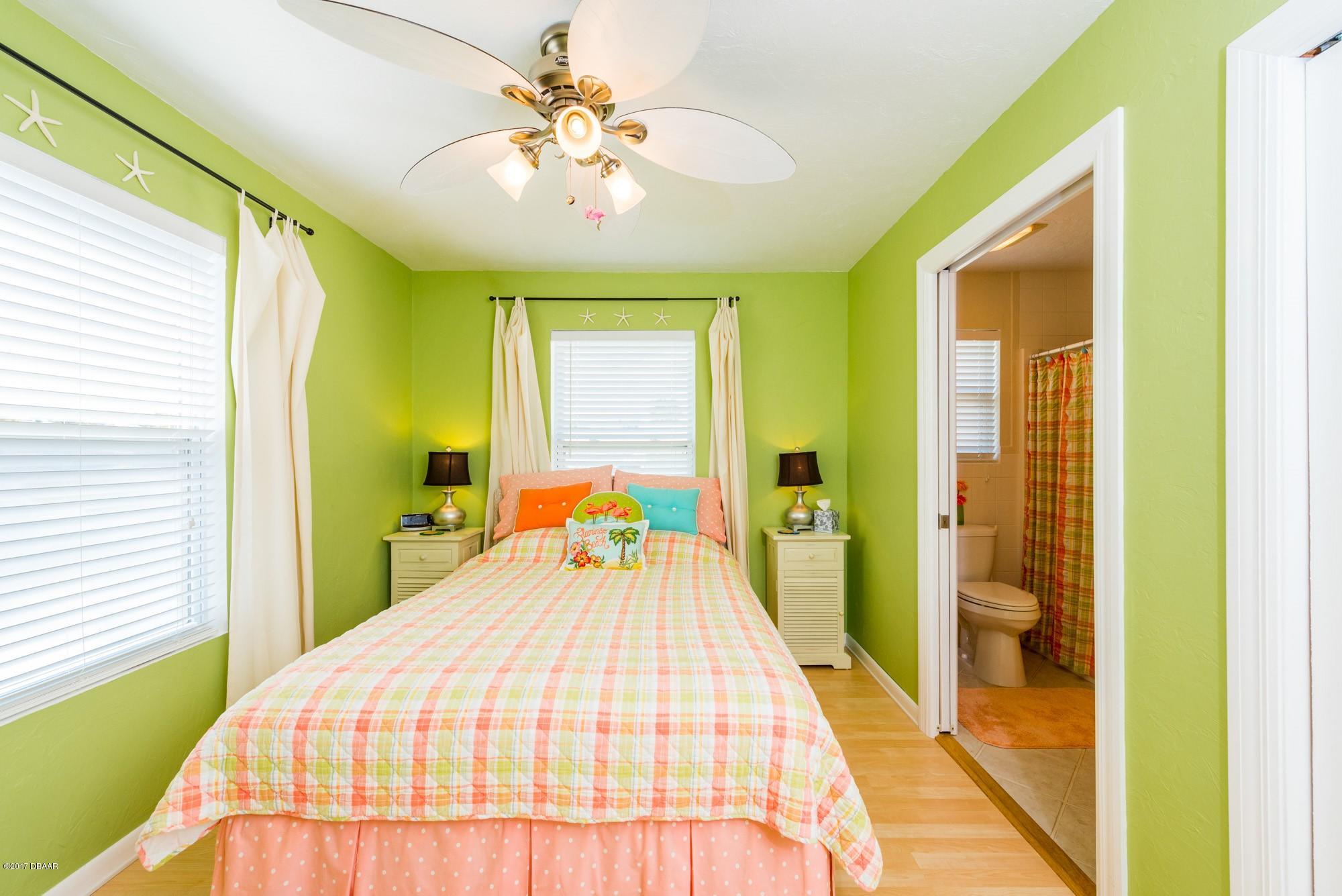 126 Milton Road Daytona Beach, FL 32118 - Photo 13 of 30 HIF_0386