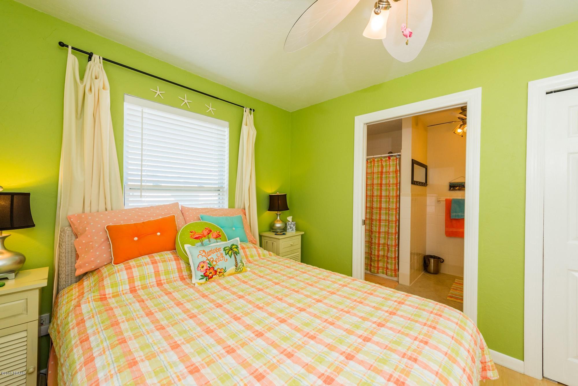 126 Milton Road Daytona Beach, FL 32118 - Photo 14 of 30 HIF_0388