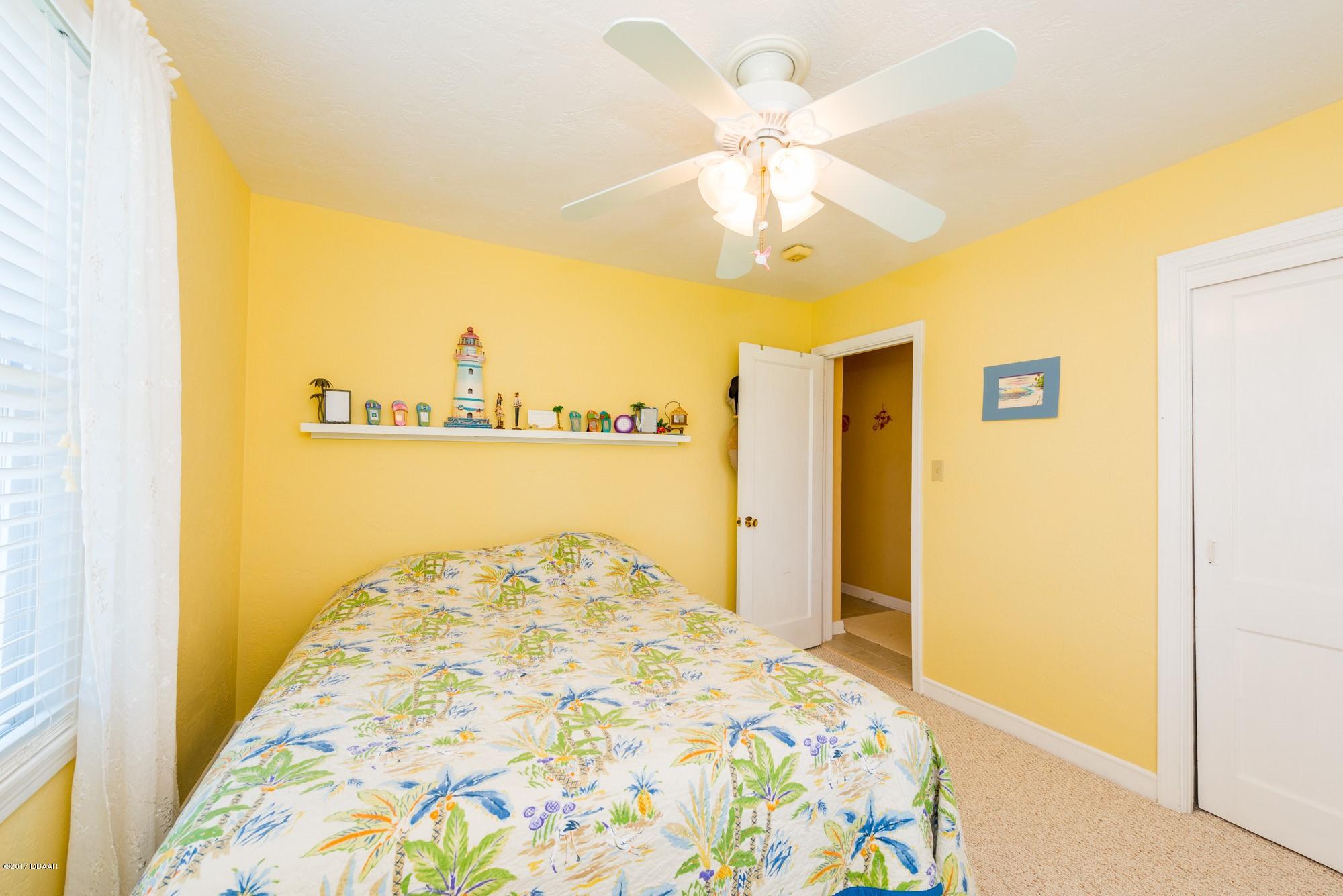 126 Milton Road Daytona Beach, FL 32118 - Photo 17 of 30 HIF_0397