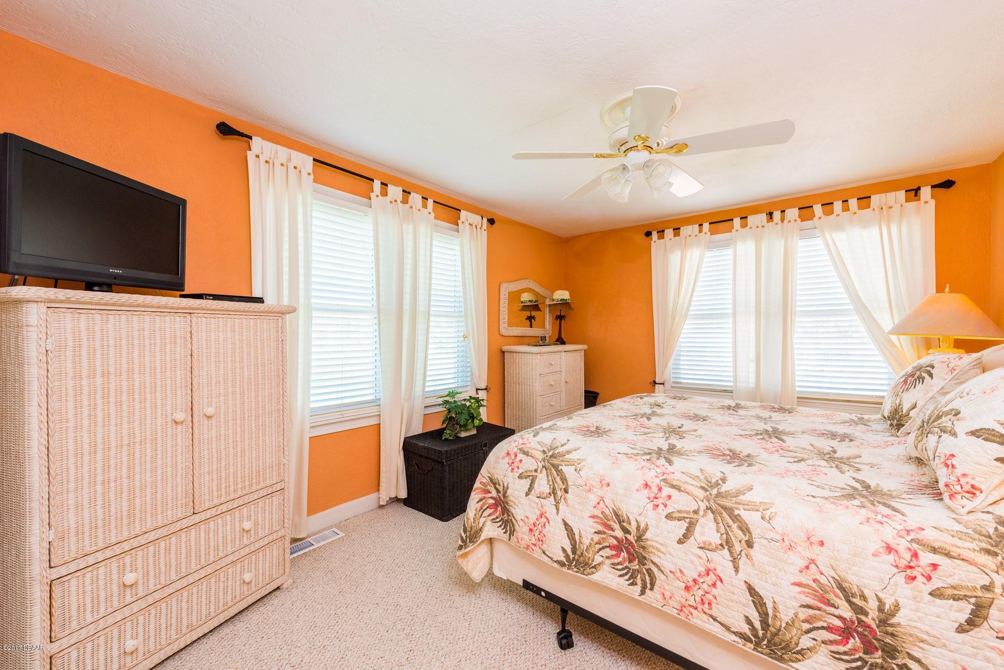 126 Milton Road Daytona Beach, FL 32118 - Photo 18 of 30 HIF_0399