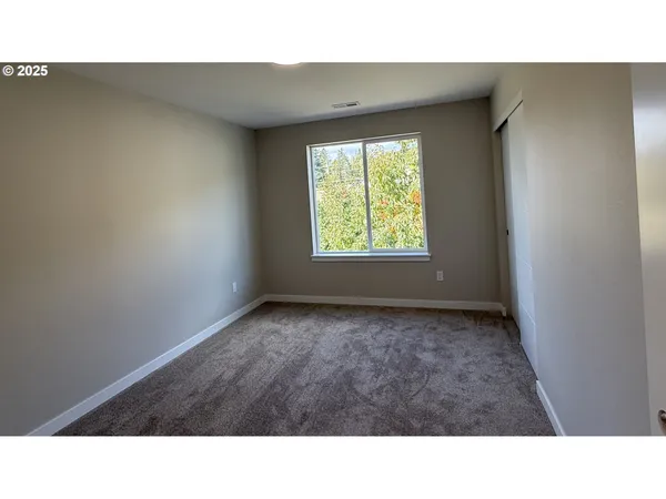 $295,000 | 14362 Southeast Knight Street, Portland, OR 97236
