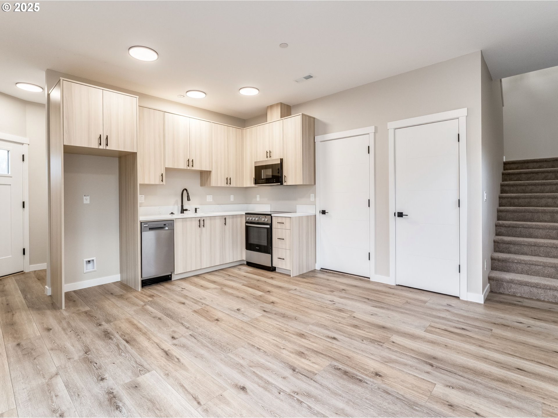 14362 Southeast Knight Street Portland, OR 97236 - Photo 17 of 29