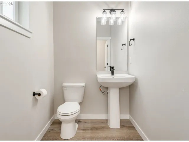 $300,000 | 14362 Southeast Knight Street, Portland, OR 97236