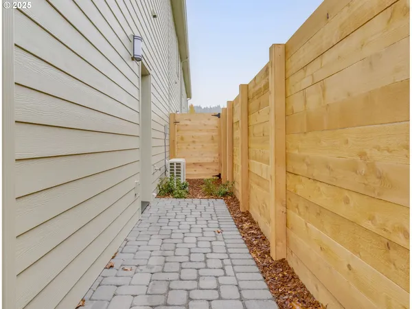 $295,000 | 14362 Southeast Knight Street, Portland, OR 97236