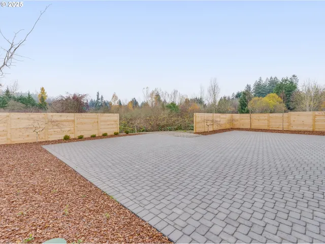 $300,000 | 14362 Southeast Knight Street, Portland, OR 97236