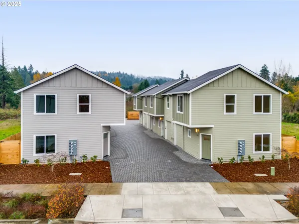 $295,000 | 14362 Southeast Knight Street, Portland, OR 97236