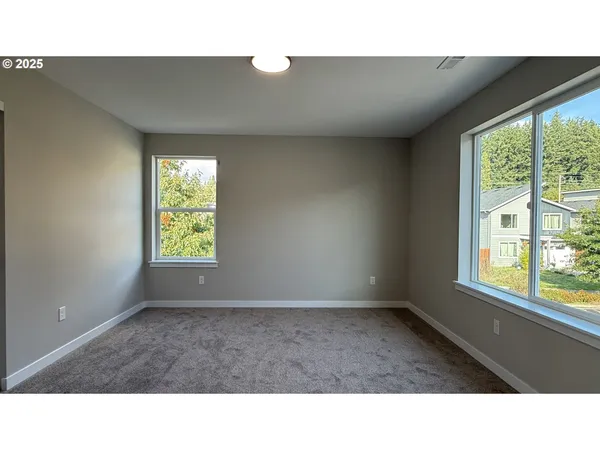 $295,000 | 14362 Southeast Knight Street, Portland, OR 97236