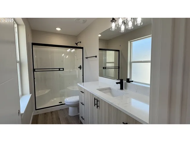 $305,000 | 14362 Southeast Knight Street, Portland, OR 97236