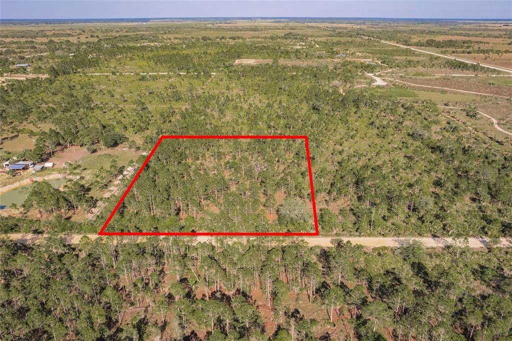 50448 Bermont Road Punta Gorda, FL 33982 - Photo 9 of 12 a view of sky from a balcony