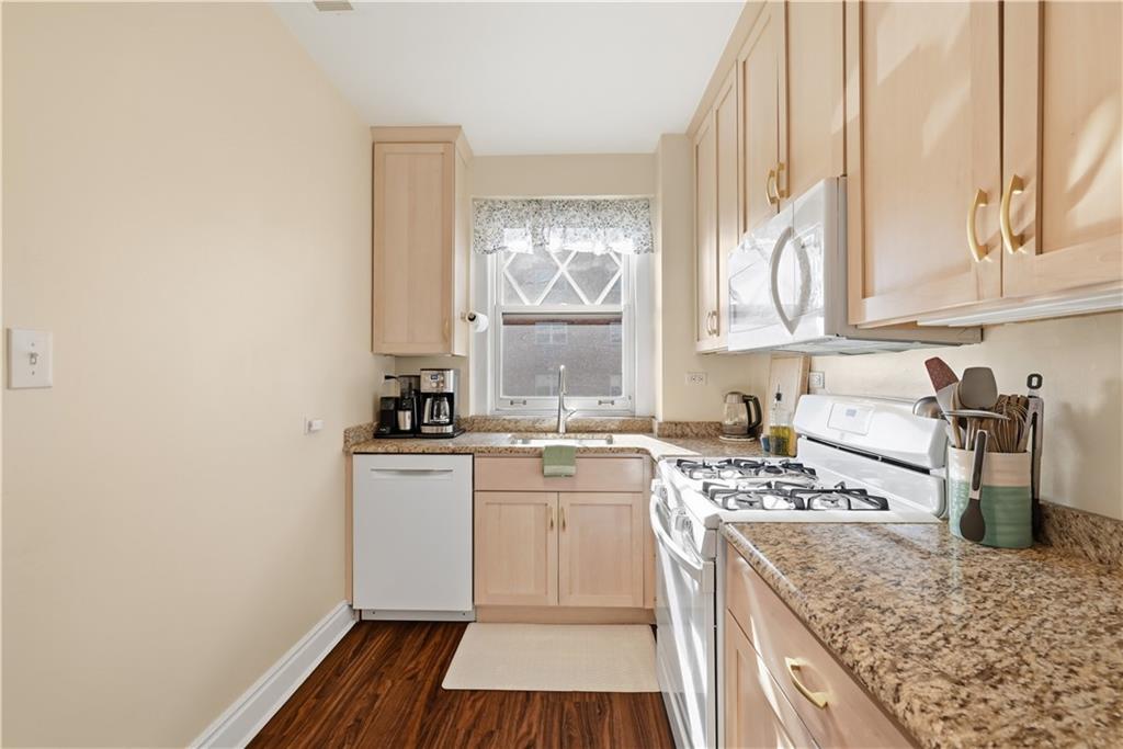166 North Dithridge Street, Unit 5G Pittsburgh, PA 15213 - Photo 13 of 42