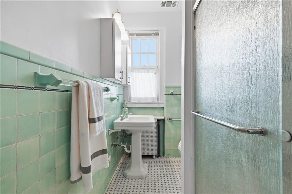 166 North Dithridge Street, Unit 5G Pittsburgh, PA 15213 - Photo 24 of 42