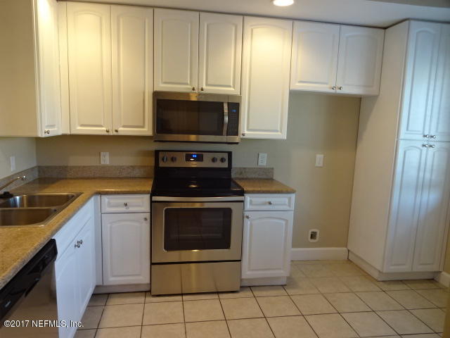 9745 Touchton Road, Unit 2123 Jacksonville, FL 32246 - Photo 6 of 14 Kitchen