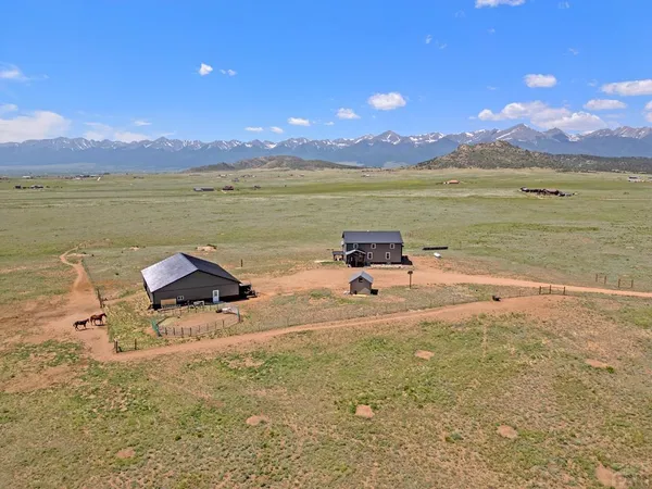 $800,000 | 5010 Oak Grove Circle, Westcliffe, CO 81252