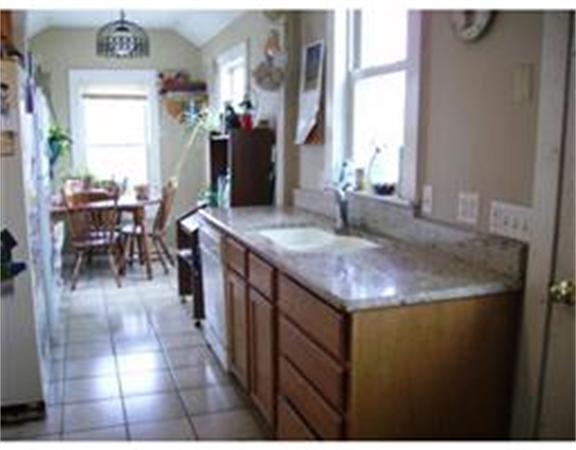 252 Sandwich Road Wareham, MA 02571 - Photo 2 of 3 Gallery Image 2