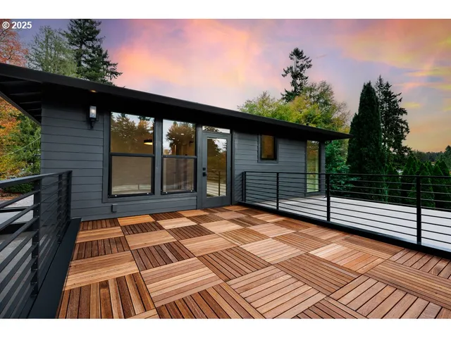 $2,999,900 | 116 6th Street, Lake Oswego, OR 97034