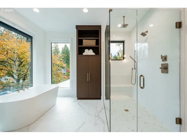 $2,999,900 | 116 6th Street, Lake Oswego, OR 97034