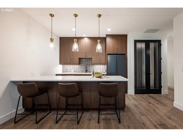 $2,999,900 | 116 6th Street, Lake Oswego, OR 97034