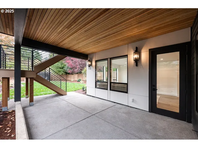 $2,999,900 | 116 6th Street, Lake Oswego, OR 97034