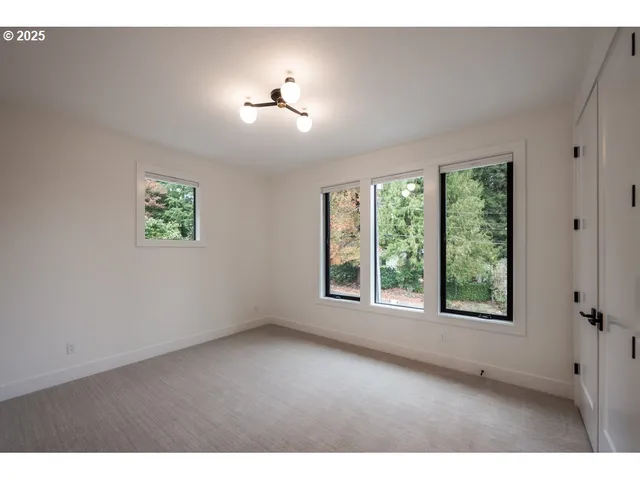 $2,999,900 | 116 6th Street, Lake Oswego, OR 97034