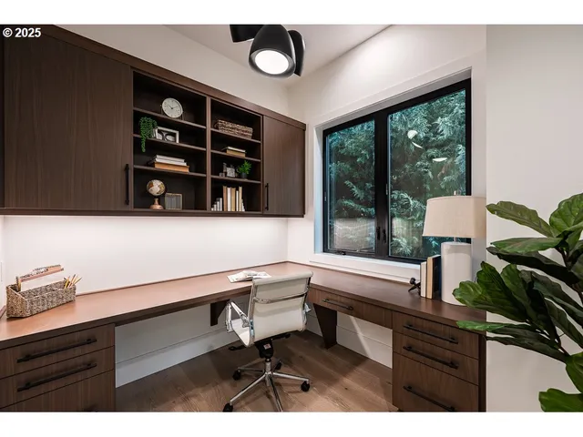 $2,999,900 | 116 6th Street, Lake Oswego, OR 97034