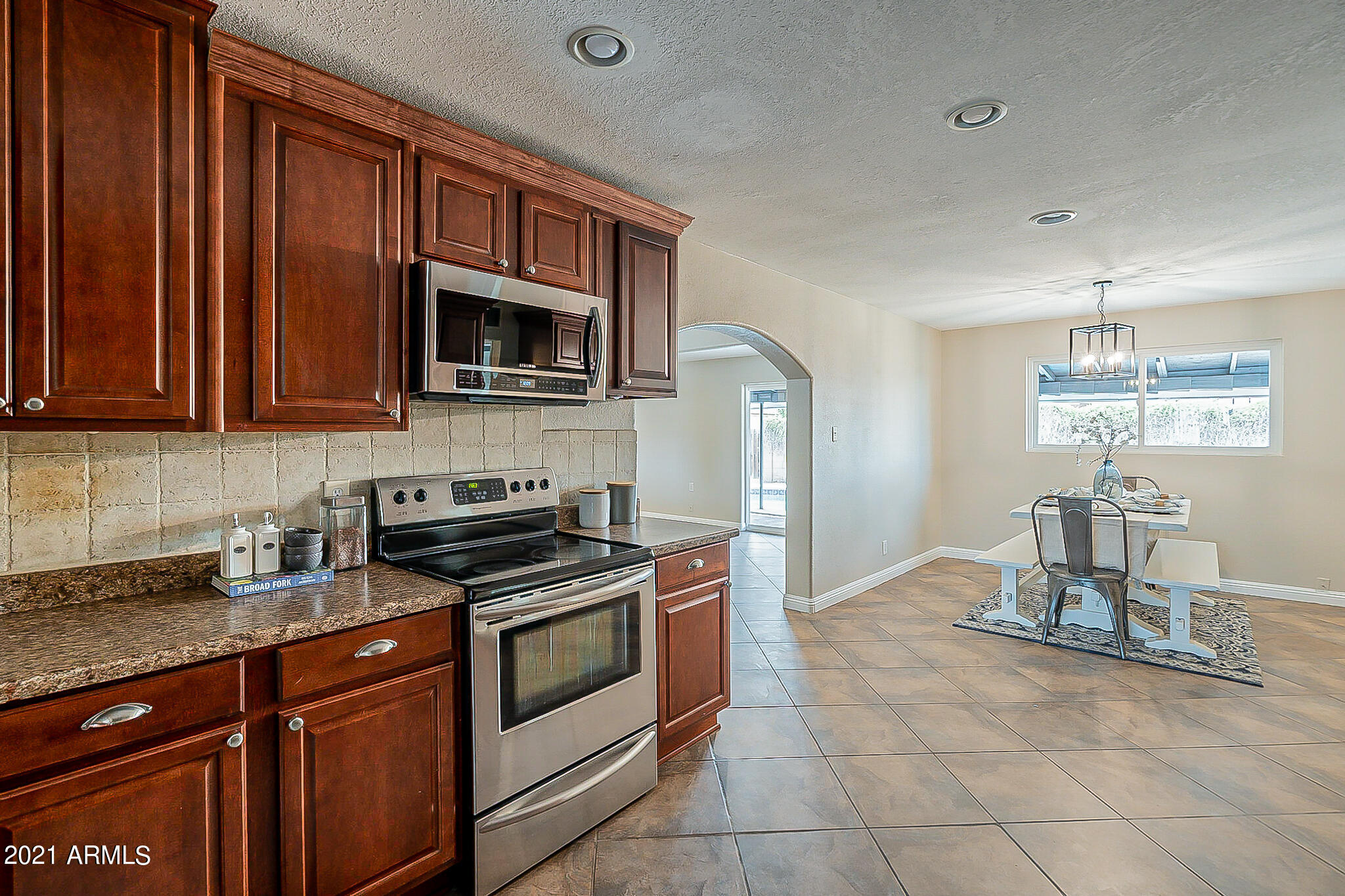2631 West Lamar Road Phoenix, AZ 85017 - Photo 8 of 34 Lamar-8