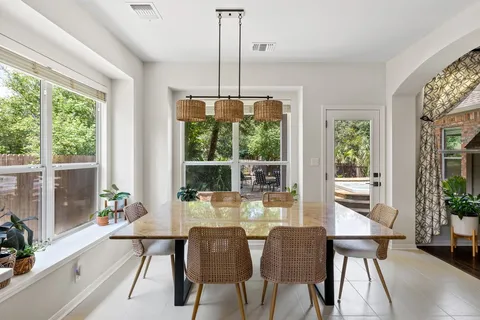 $1,200,000 | 6704 Kiev Cove, Austin, TX 78739