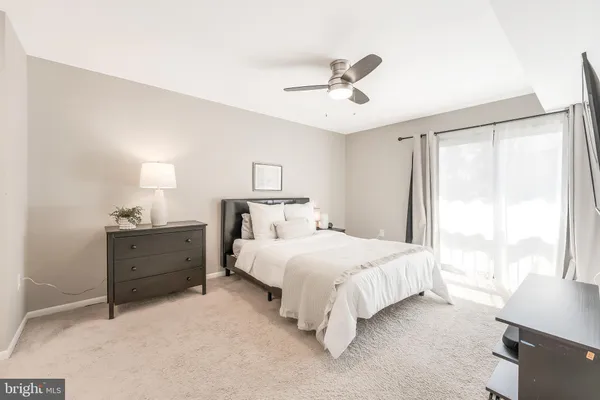 $399,990 | 11564 Rolling Green Court, Unit 12/301B, Reston, VA 20191