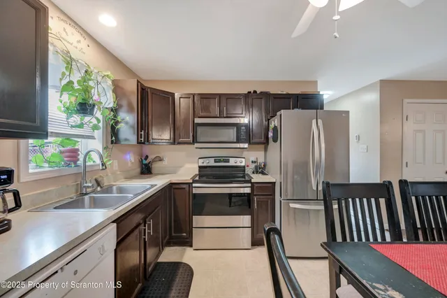 $260,000 | 101-111 Kirsten's Way, New Milford, PA 18834