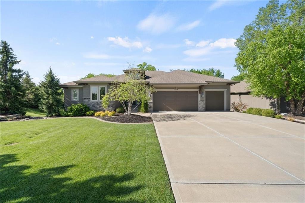 12256 South Solomon Road Olathe, KS 66061 - Photo 2 of 46